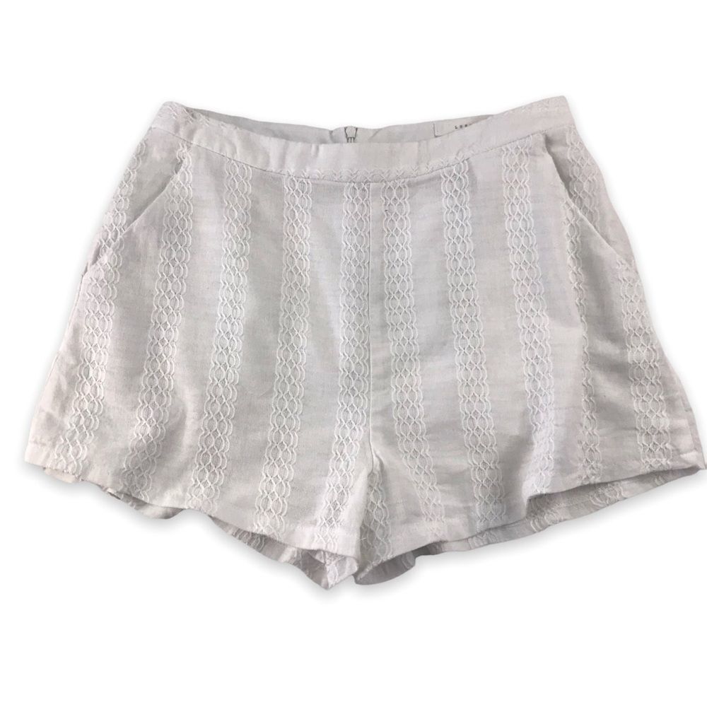 ‎Lush white embroidered stripe shorts